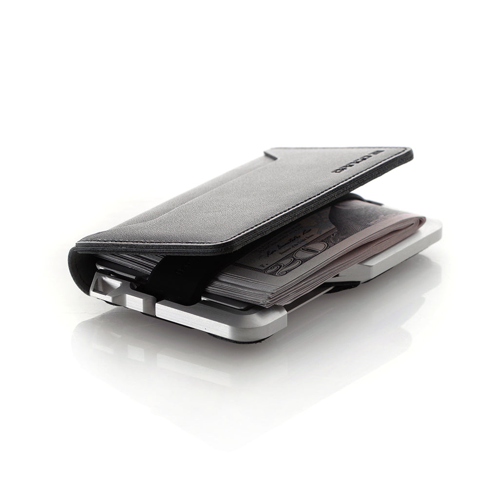 D01 Dapper™ Bifold Wallet
